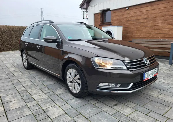 samochody osobowe Volkswagen Passat cena 36900 przebieg: 141000, rok produkcji 2013 z Inowrocław